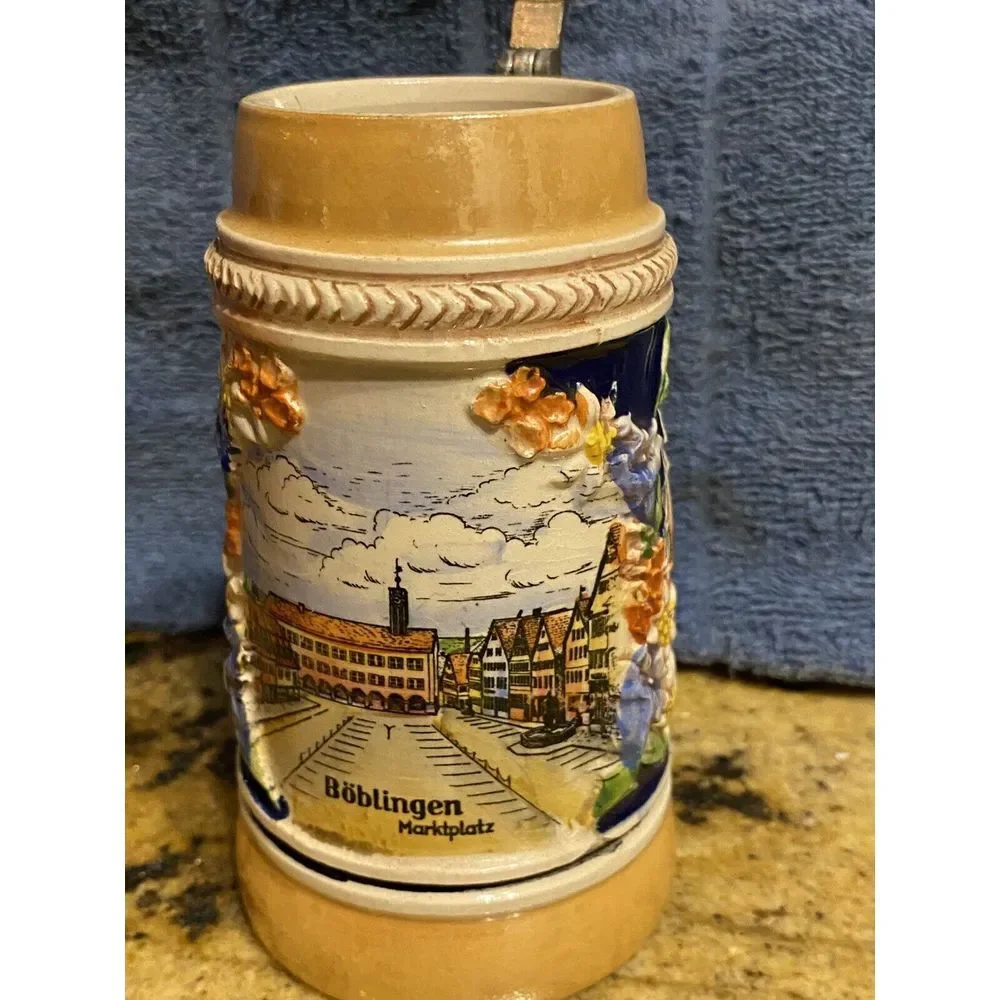 Made in Germany Small Lidded Stein.  Boblingen Marketplatz Pictured Metal Lid‎